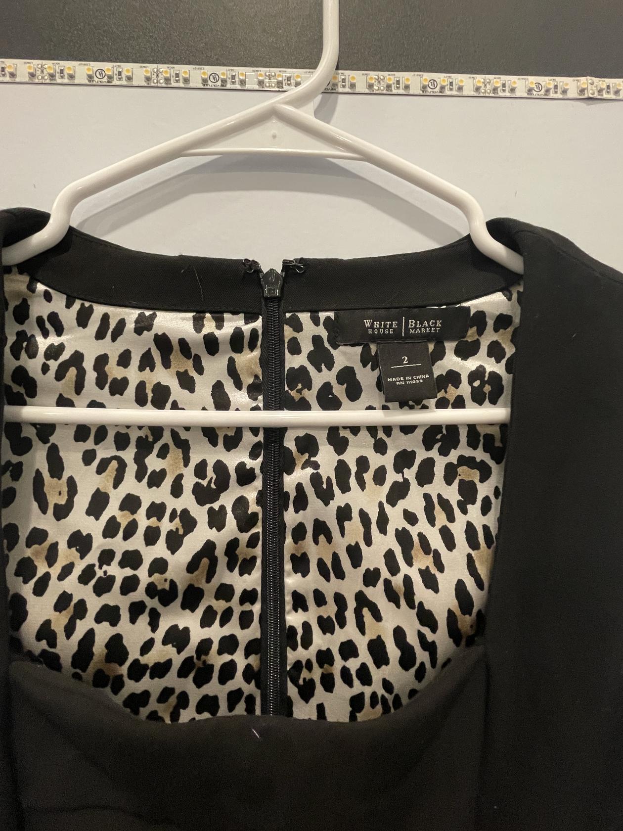 White House Black Market Black Sheath Dress w/ leopard satin lining Sz 2 - Like New