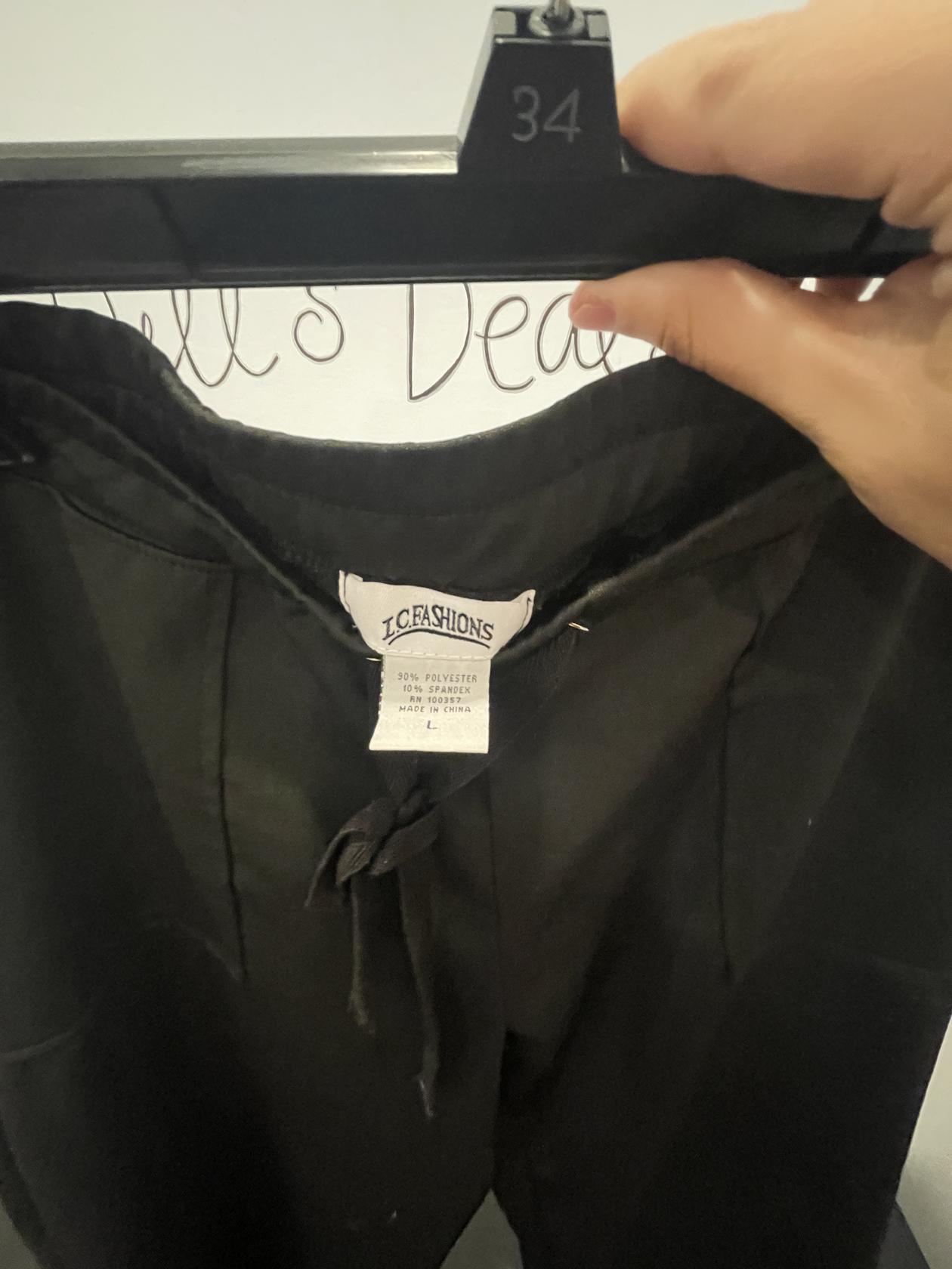 Women's I.C. Fashions Capri Pants Sz Large 90% Polyester 10% Spandex Pockets - Very Good