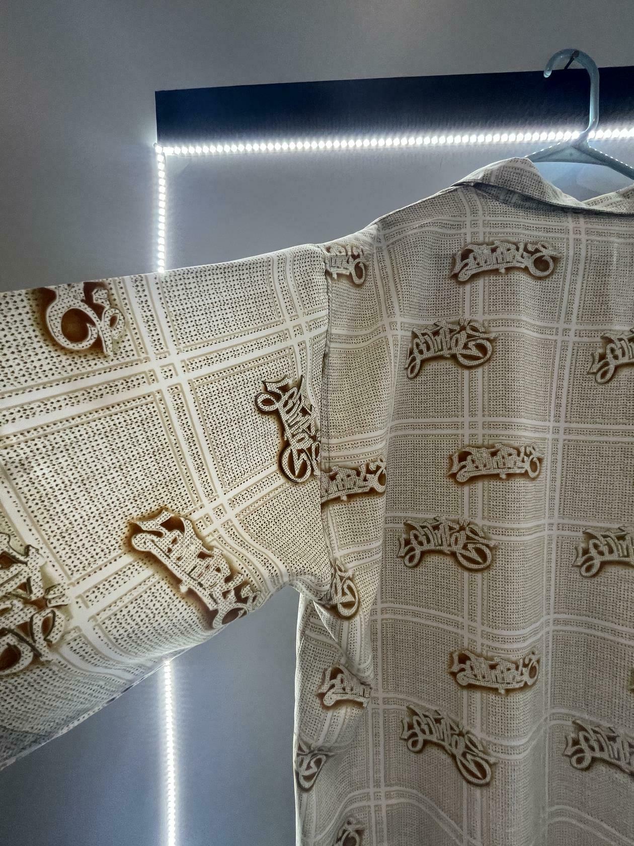 South Pole Shirt Mens XXL Gold Brown All Over Print Logo Button Up RN 82628 - Like New