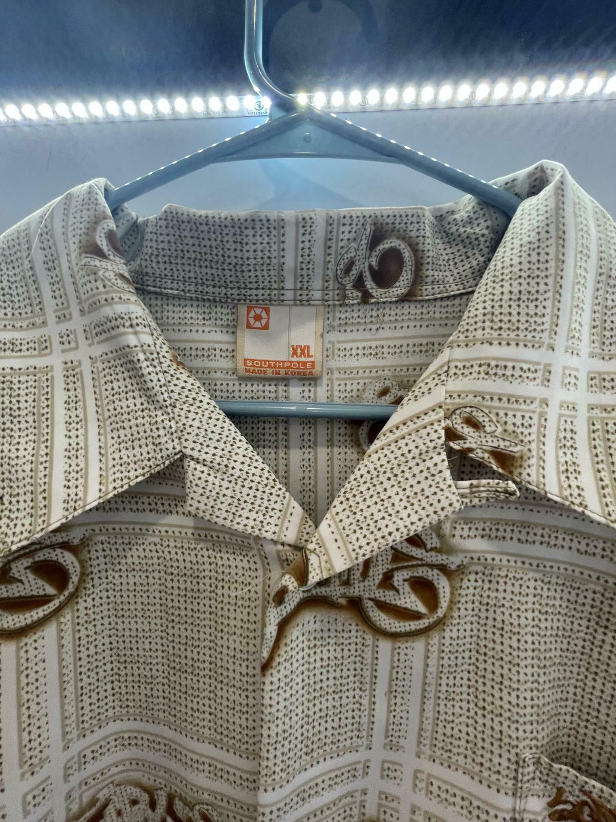 South Pole Shirt Mens XXL Gold Brown All Over Print Logo Button Up RN 82628 - Like New