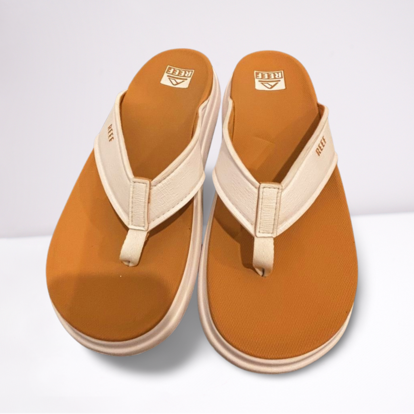 Reef Cushion Bondi Cloud Flip Flops White Size 9 VGUC Comfortable Womenâ€™s Sandals