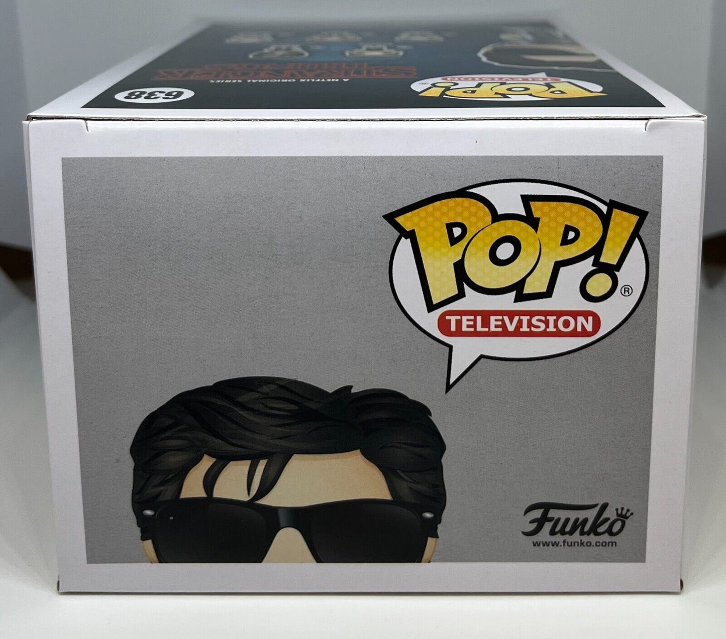 Funko POP! TV Stranger Things: Steve with Sunglasses #638 , Vinyl Figure